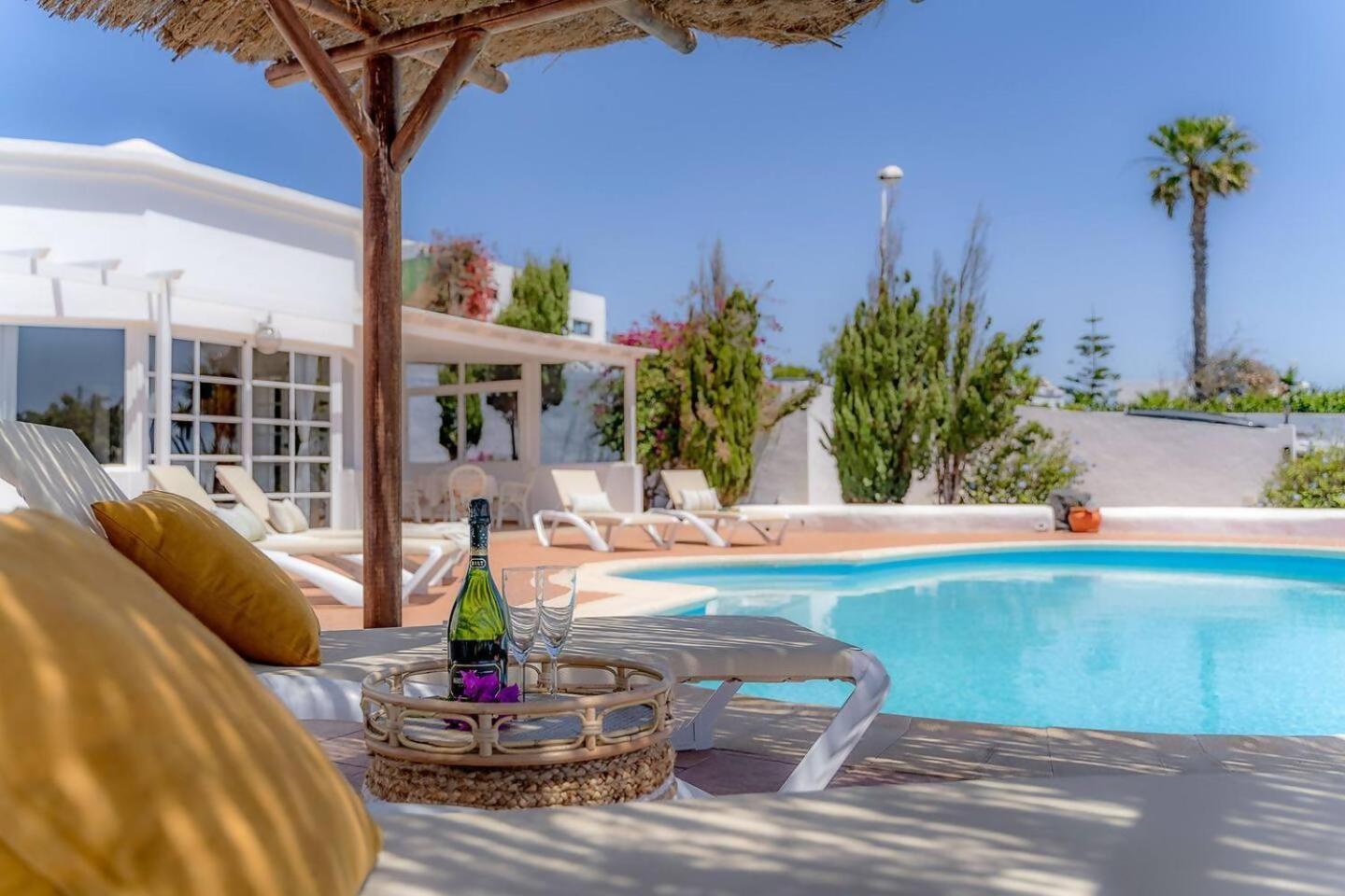 Amazing 3 Bedroom Ocean View With Pool Tías Buitenkant foto