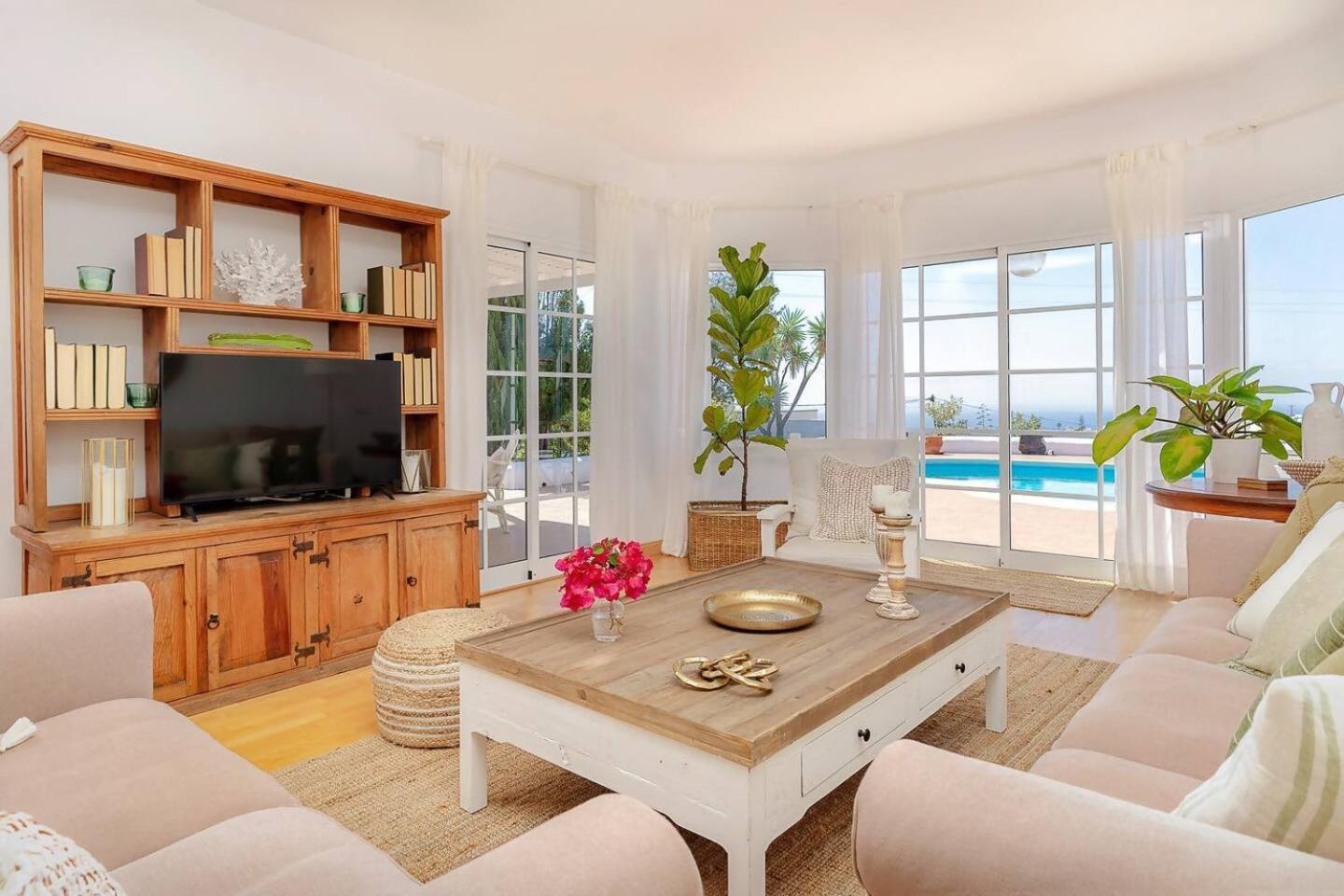 Amazing 3 Bedroom Ocean View With Pool Tías Buitenkant foto