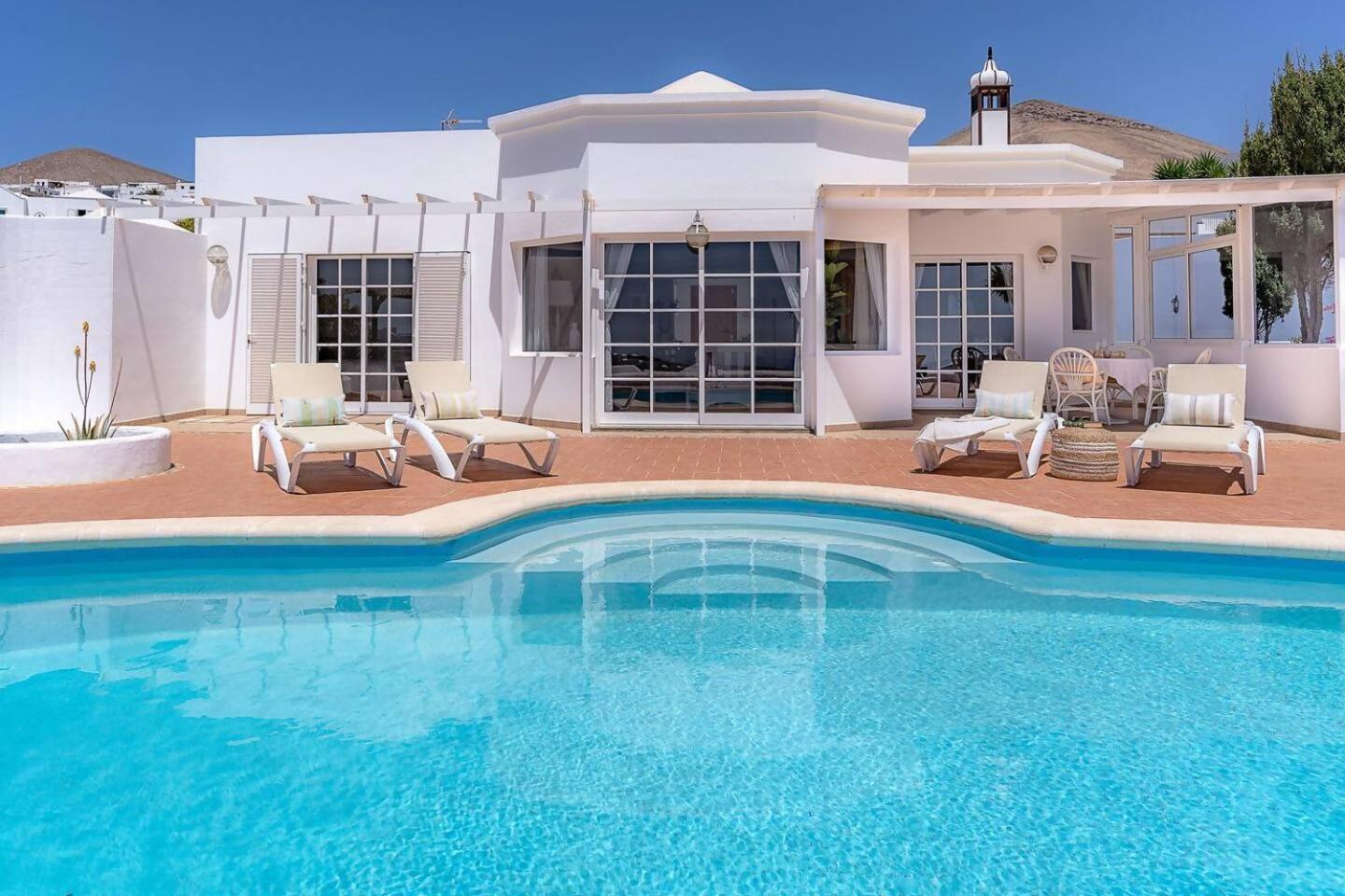 Amazing 3 Bedroom Ocean View With Pool Tías Buitenkant foto