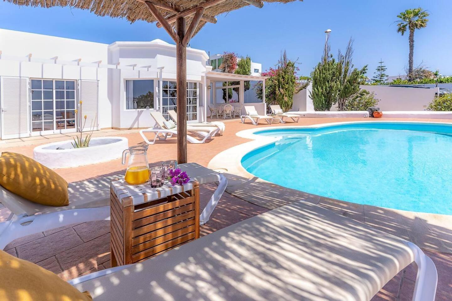 Amazing 3 Bedroom Ocean View With Pool Tías Buitenkant foto