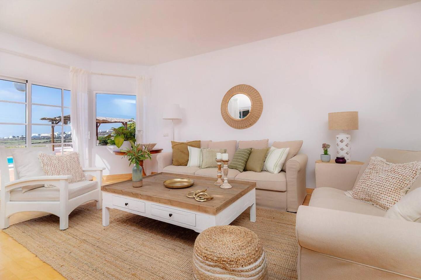 Amazing 3 Bedroom Ocean View With Pool Tías Buitenkant foto