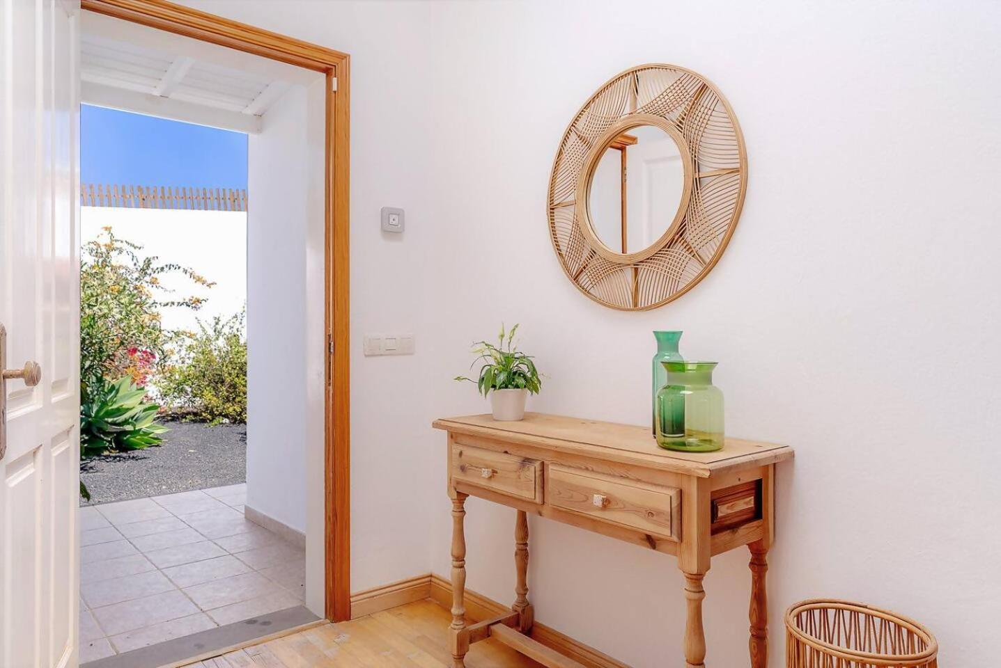 Amazing 3 Bedroom Ocean View With Pool Tías Buitenkant foto
