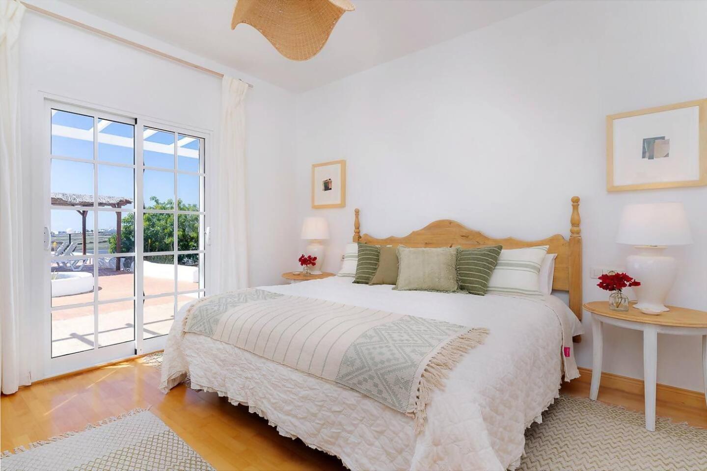Amazing 3 Bedroom Ocean View With Pool Tías Buitenkant foto
